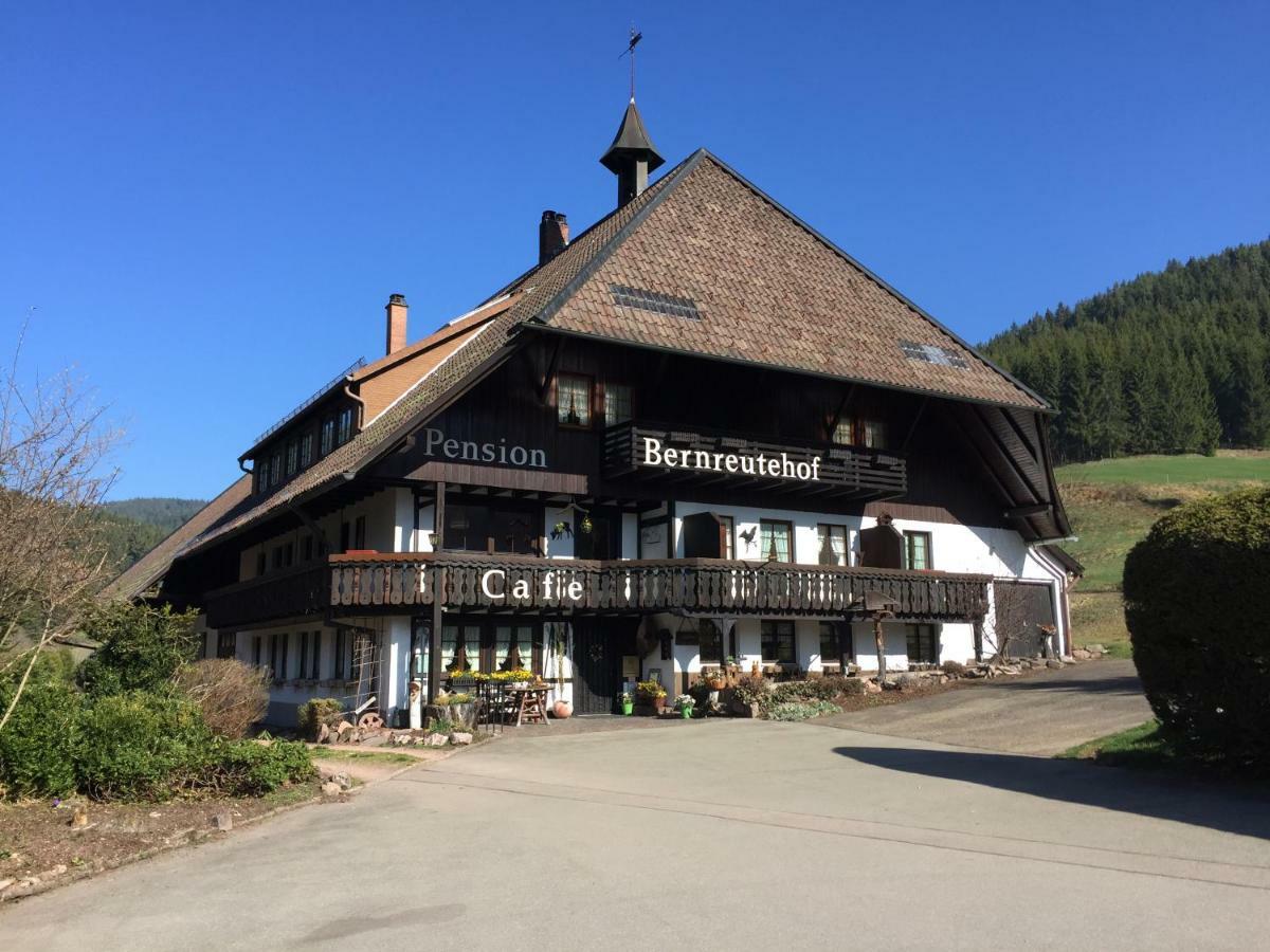 Cafe - Pension Bernreutehof Vöhrenbach Exteriör bild